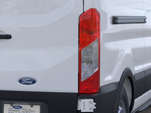 New 2026 Ford Transit 250 148 Medium Roof w/ Load Area Protection Package RWD image 21