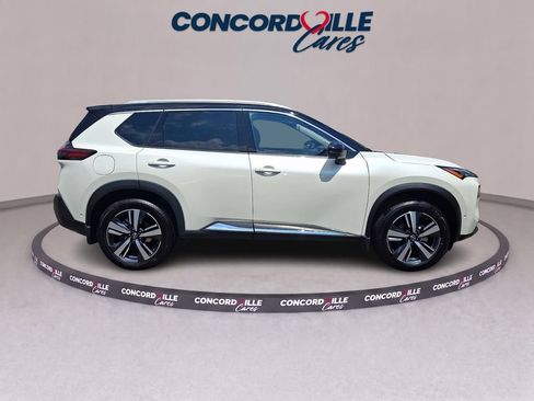 Certified 2023 Nissan Rogue SL w/ SL Premium Package AWD/4WD image 8