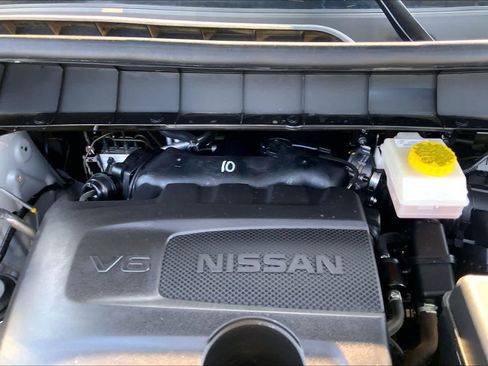 Used 2024 Nissan Pathfinder SL FWD image 32