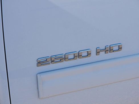 Used 2013 Chevrolet Silverado 2500 LT RWD image 10