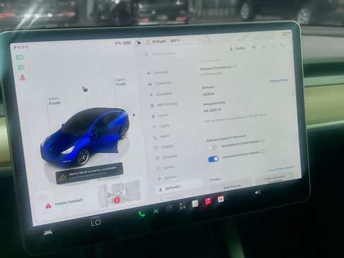 Used 2022 Tesla Model Y Long Range AWD/4WD image 33