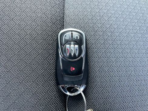 Used 2025 Buick Encore GX Preferred image 22