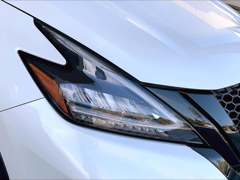 Used 2022 Nissan Murano SV w/ SV Midnight Edition Package image 27