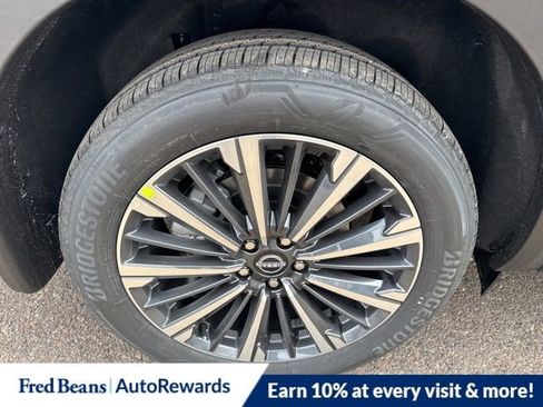 New 2026 Nissan Pathfinder Platinum w/ Cargo Package image 12