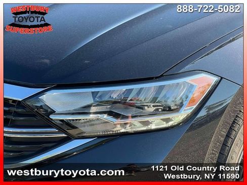 Used 2022 Volkswagen Jetta SE FWD image 13