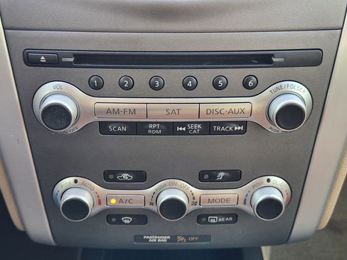 Used 2014 Nissan Murano LE w/ Platinum Edition Package image 21