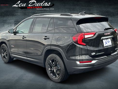 Used 2023 GMC Terrain AT4 AWD/4WD image 3
