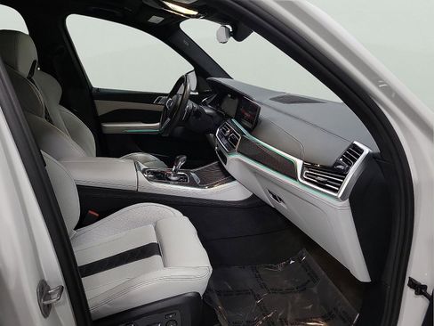 Used 2022 BMW X5 M w/ Executive Package image 15