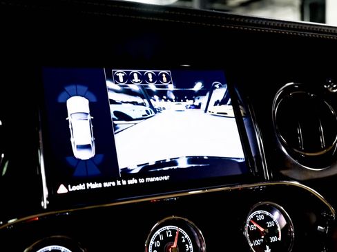 Used 2017 Bentley Mulsanne RWD image 35