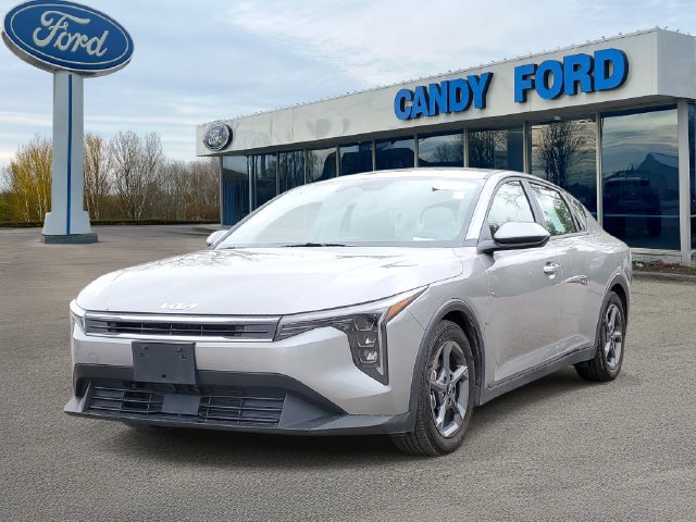 Used 2025 Kia K4 FWD image 2