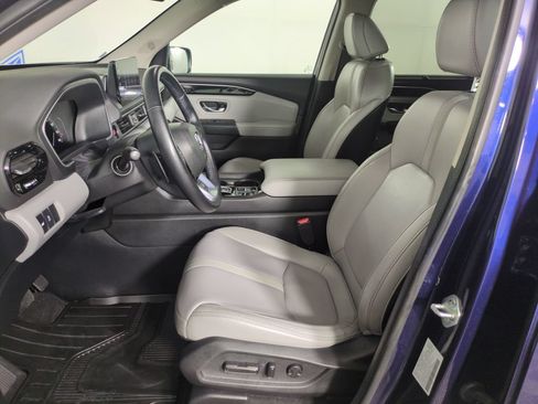 Certified 2025 Honda Pilot EX-L image 13