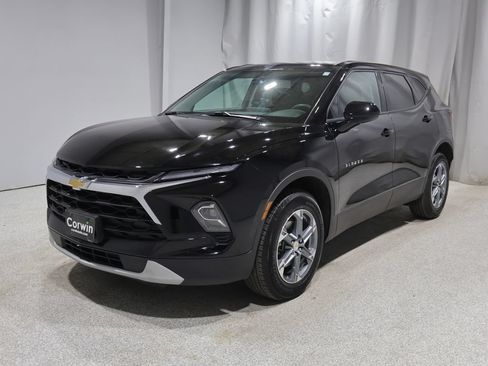Used 2025 Chevrolet Blazer LT AWD/4WD image 7