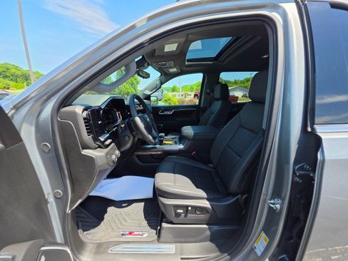 Used 2025 Chevrolet Silverado 1500 LTZ w/ LTZ Premium Package AWD/4WD image 33