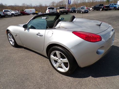 Used 2008 Pontiac Solstice Convertible w/ Preferred Package image 10