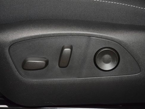 New 2026 Chevrolet Traverse LT w/ Driver Confidence Package AWD/4WD image 38