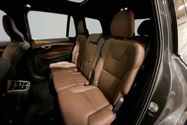 Certified 2024 Volvo XC90 B5 Plus w/ Protection Package AWD/4WD image 29