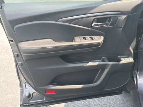 Used 2019 Honda Ridgeline RTL image 22