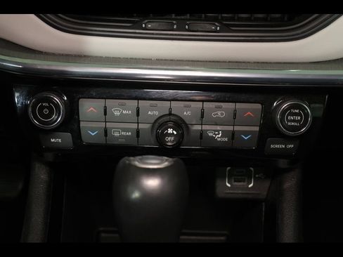 Used 2022 Jeep Compass Limited AWD/4WD image 27