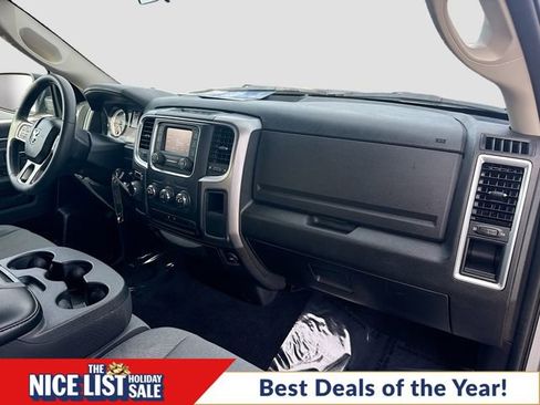 Used 2024 RAM 1500 Classic SLT image 27