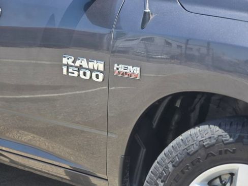 Used 2017 RAM 1500 Express RWD image 5
