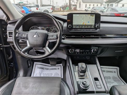 Used 2022 Mitsubishi Outlander SE image 43