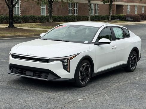 Certified 2025 Kia K4 EX FWD image 2
