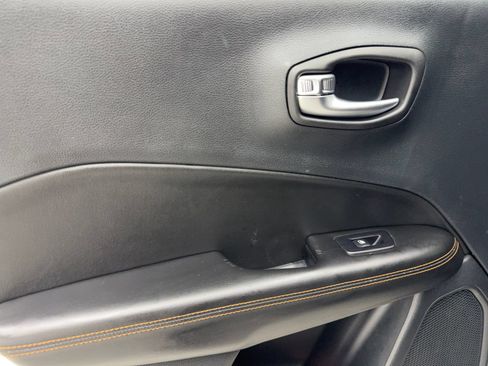 Used 2019 Jeep Compass Limited AWD/4WD image 39