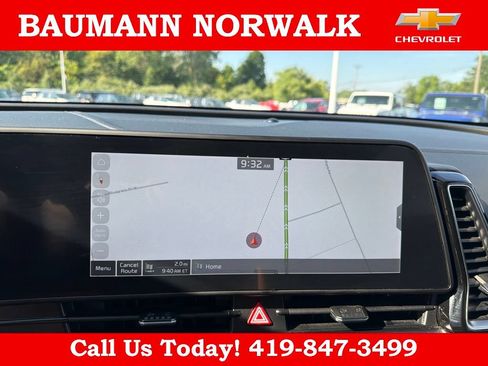 Used 2025 Kia Sportage EX FWD image 30