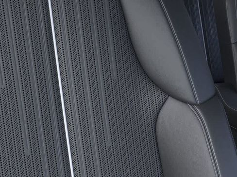 Used 2027 Cadillac Vistiq Luxury w/ LPO, Floor Liner Package AWD/4WD image 21
