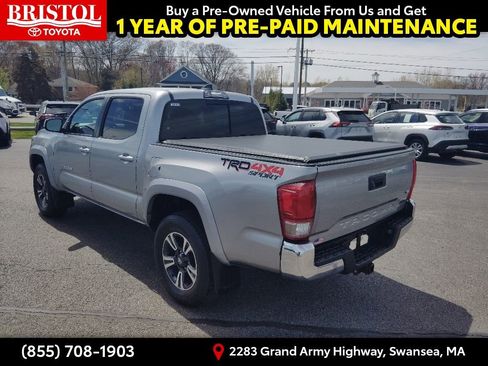 Used 2017 Toyota Tacoma TRD Sport w/ Tow Package (A/T) AWD/4WD image 8