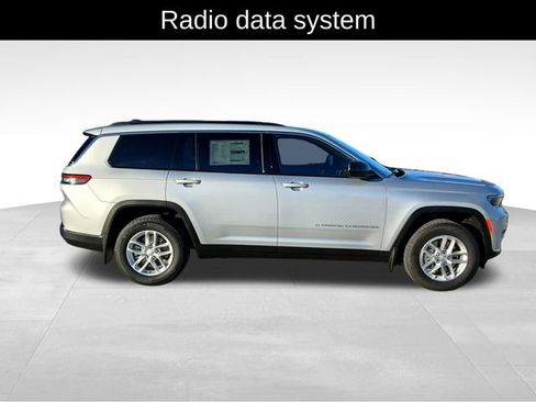New 2025 Jeep Grand Cherokee L Laredo w/ Luxury Tech Group I AWD/4WD image 6