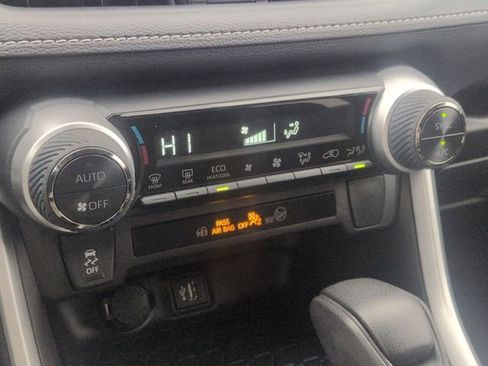 Certified 2024 Toyota RAV4 XLE image 21