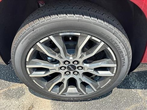 New 2026 GMC Acadia Denali Ultimate FWD image 17