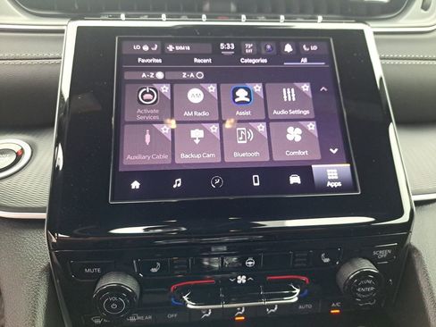 New 2025 Jeep Grand Cherokee Altitude image 8