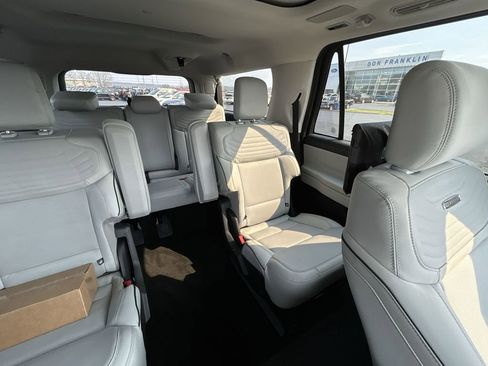 New 2026 Ford Expedition Max Platinum image 15