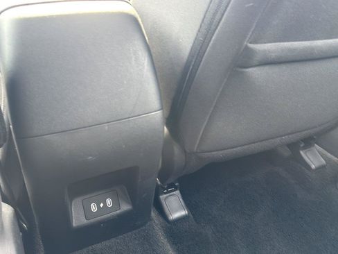 Used 2025 Hyundai Tucson SE FWD image 23