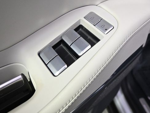 New 2026 Lincoln Navigator Reserve w/ Jet Appearance Package image 24