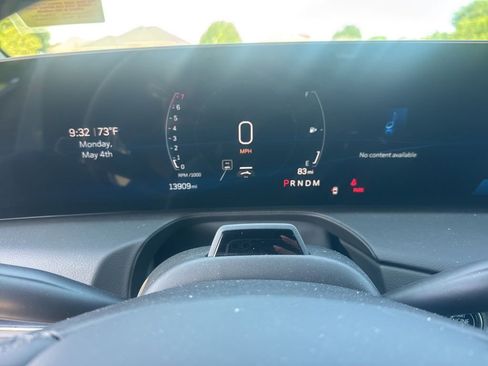Used 2025 Cadillac CT5 Premium Luxury RWD image 7