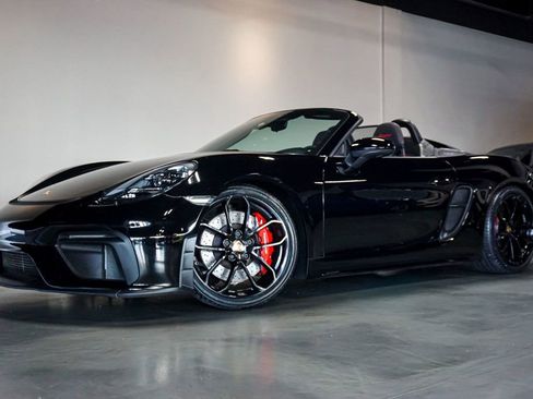 Used 2022 Porsche 718 Boxster Spyder RWD image 1