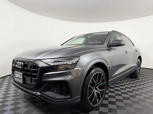 Used 2019 Audi Q8 Prestige AWD/4WD image 2