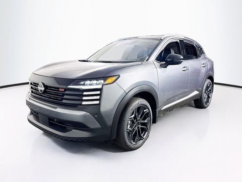 New 2026 Nissan Kicks SR w/ SR Premium Package AWD/4WD image 1