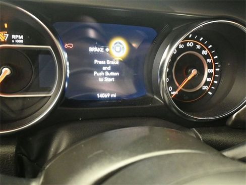 Used 2022 Jeep Wrangler Willys image 20