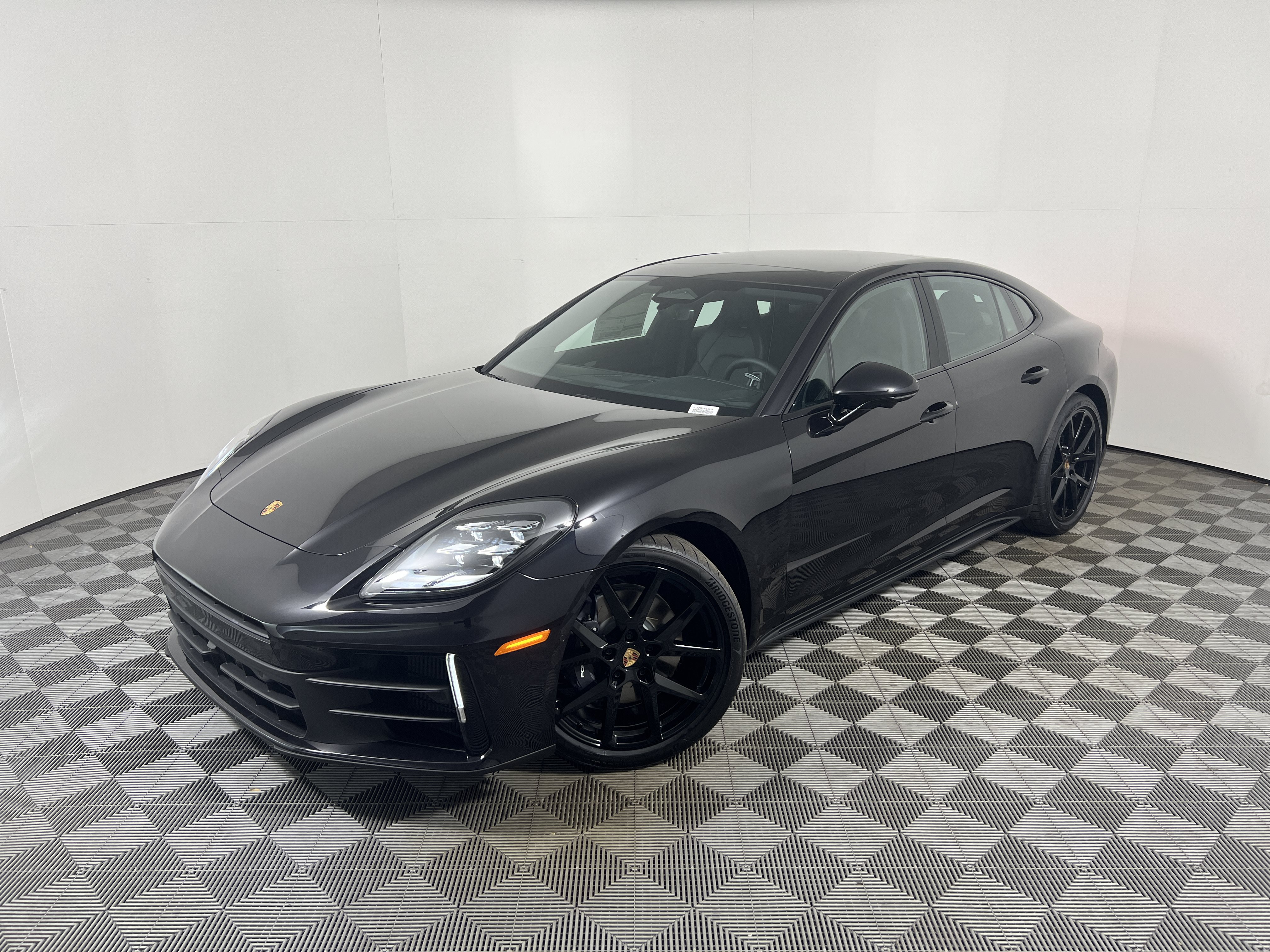 New 2026 Porsche Panamera RWD image 1