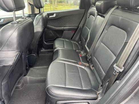 Used 2020 Ford Escape Titanium w/ Titanium Premium Package 2.0 image 22