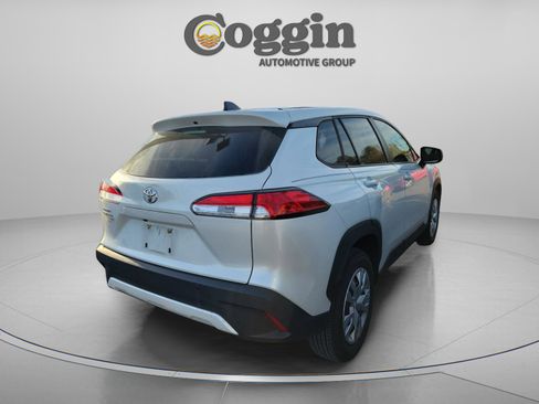 Used 2023 Toyota Corolla Cross L image 4