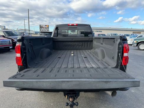 Used 2019 GMC Sierra 3500 Denali w/ Duramax Plus Package image 5
