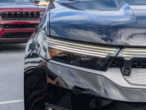 New 2026 Jeep Grand Wagoneer 2WD w/ 8-Passenger Seating Package image 10