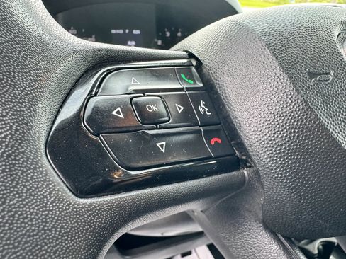 Used 2025 RAM ProMaster 2500 w/ Convenience Group FWD image 16