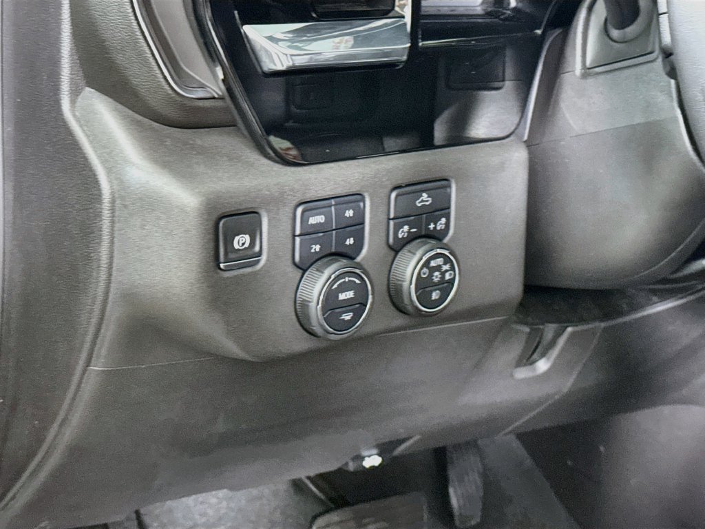 Used 2024 Chevrolet Silverado 1500 LT Trail Boss w/ Convenience Package II AWD/4WD image 19