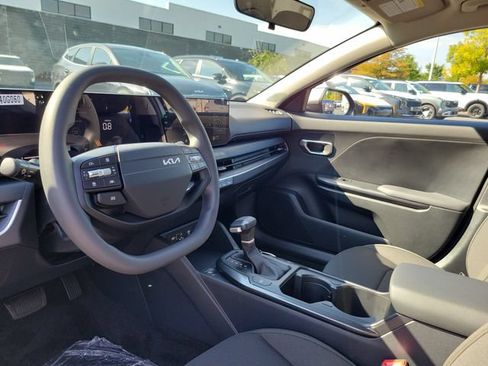 New 2026 Kia K4 FWD image 11